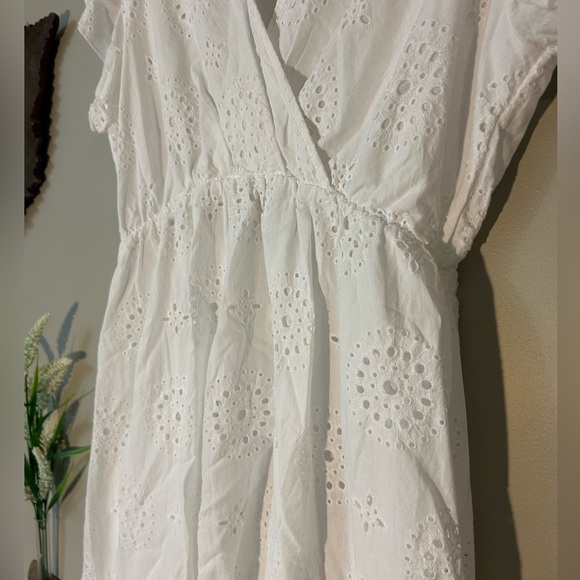 3 for 40$ Beautiful & Comfy White Dress - Picture 5 of 5